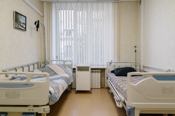 Палата в стационарном отделении (4)